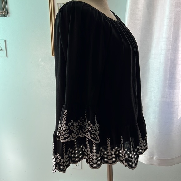 Fever Peplum Top Bell Sleeve Embroidered Eyelet size Large - Picture 2 of 8